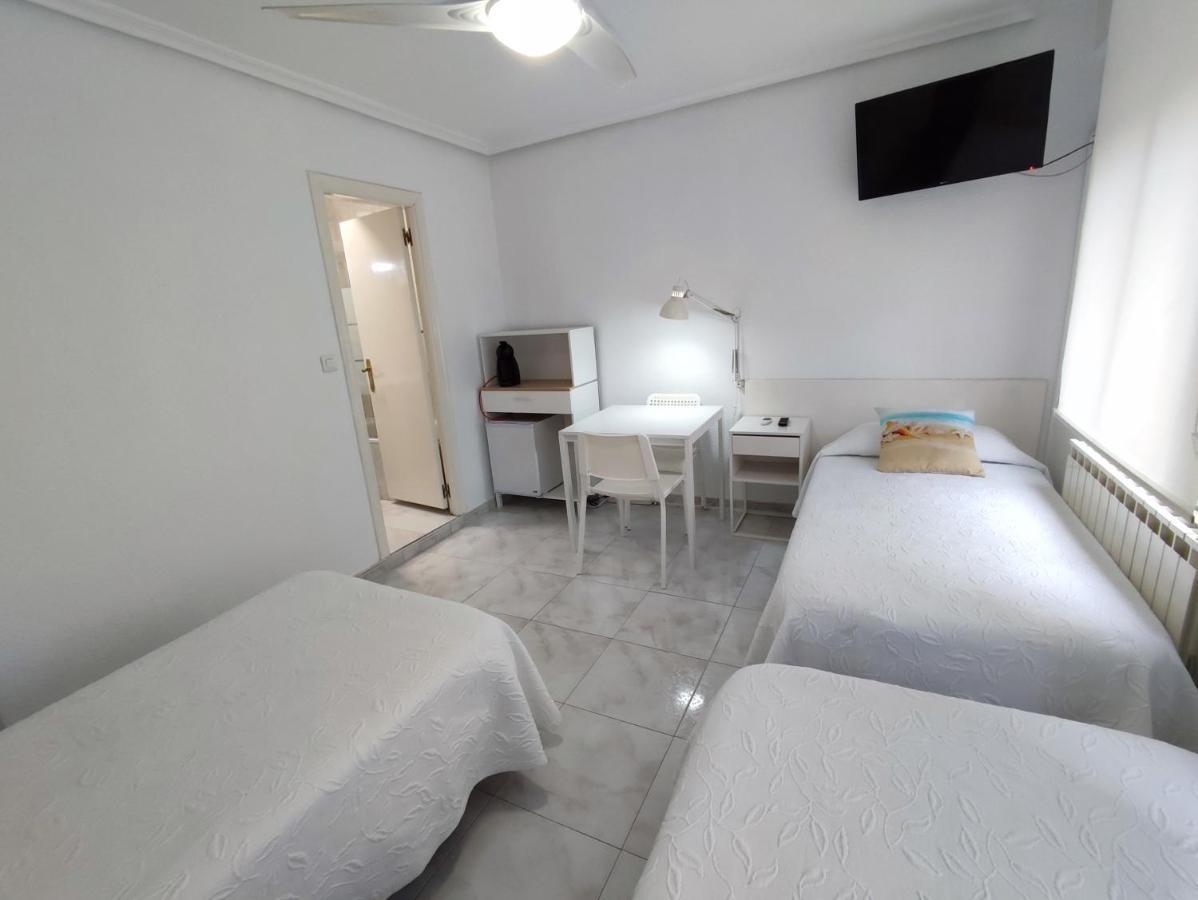 Hostal Lucy Сантандер Экстерьер фото