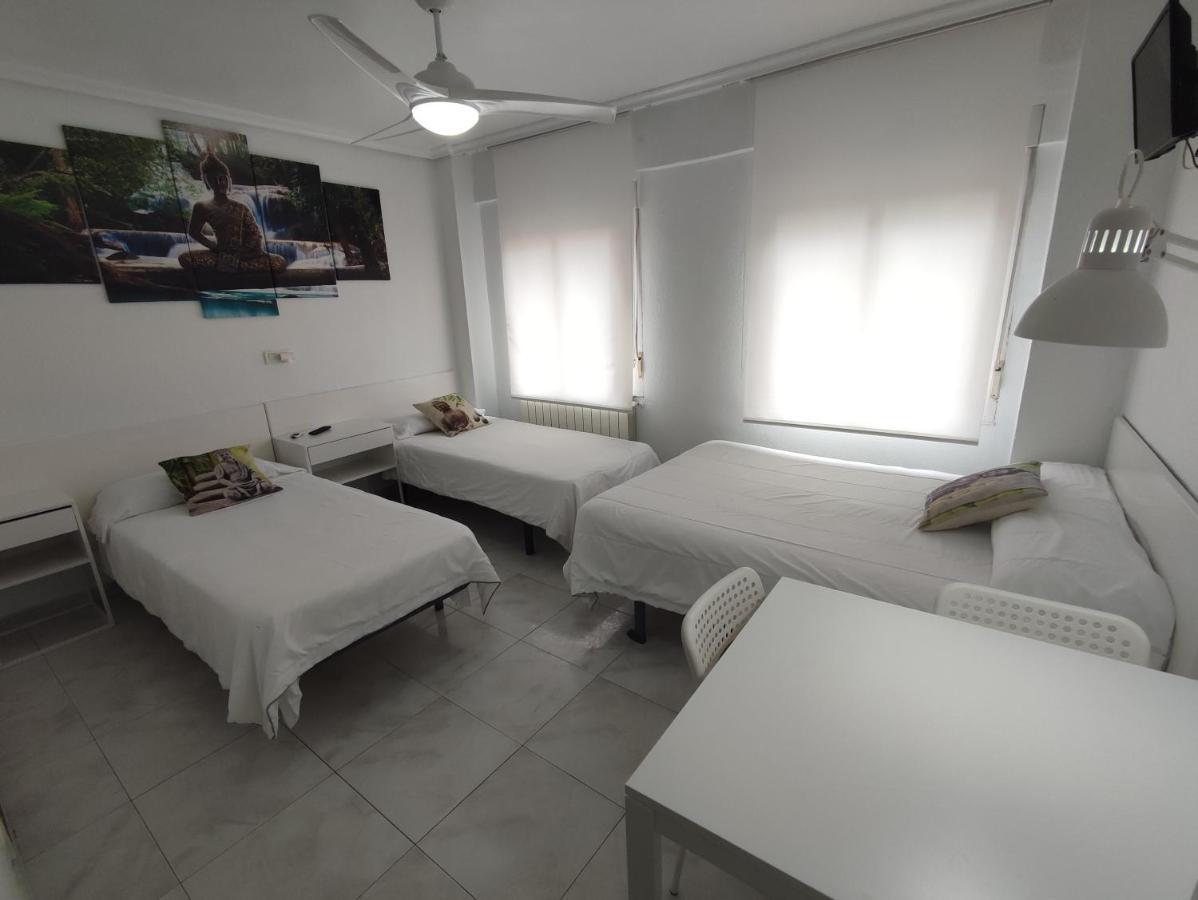 Hostal Lucy Сантандер Экстерьер фото