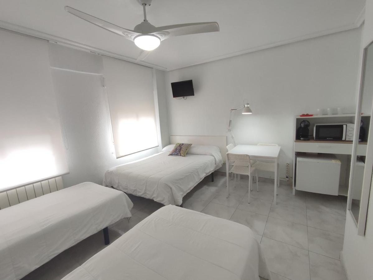 Hostal Lucy Сантандер Экстерьер фото