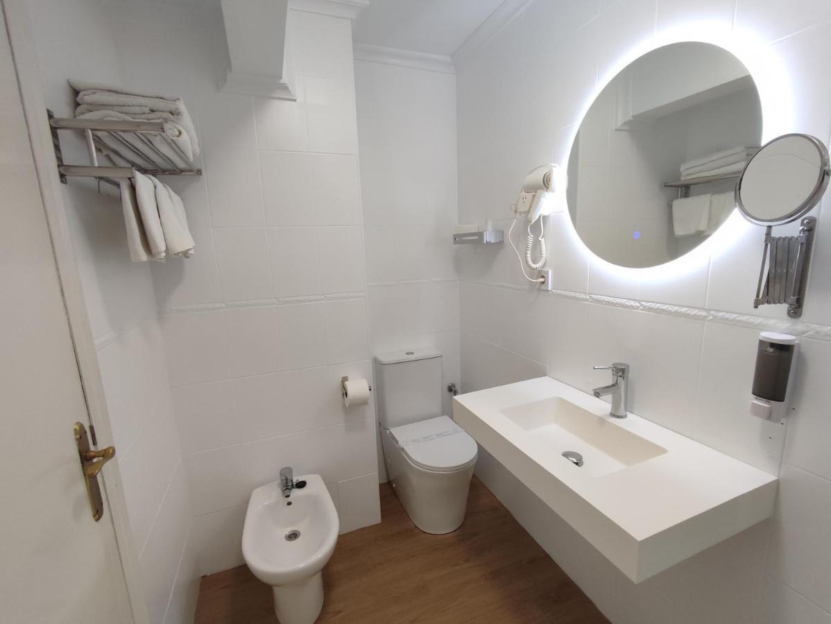 Hostal Lucy Сантандер Экстерьер фото