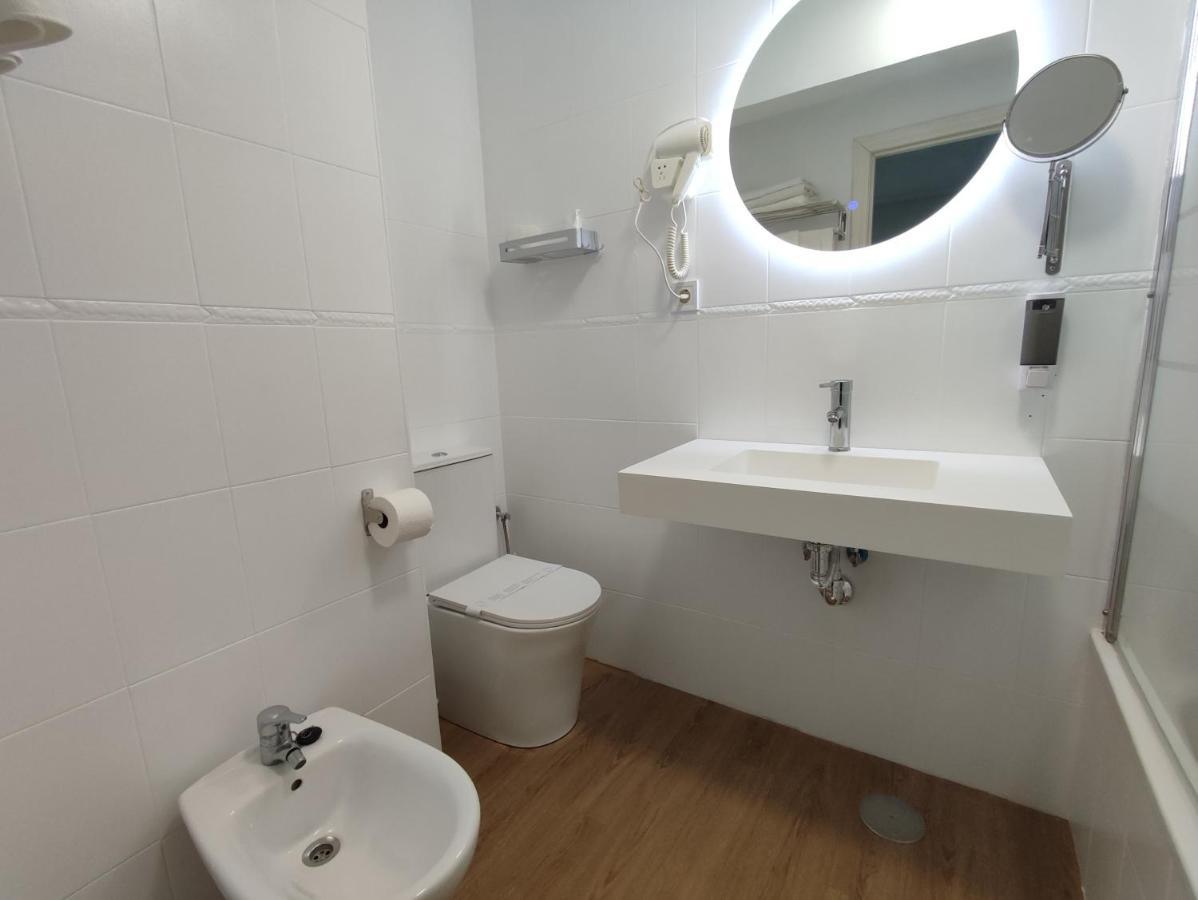 Hostal Lucy Сантандер Экстерьер фото