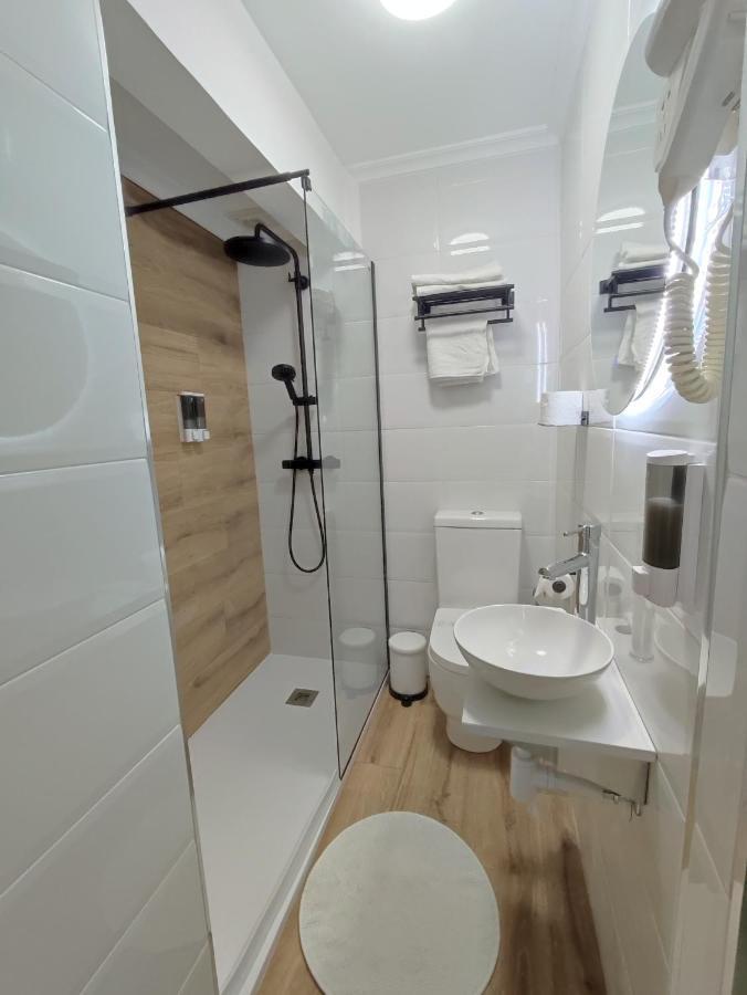 Hostal Lucy Сантандер Экстерьер фото