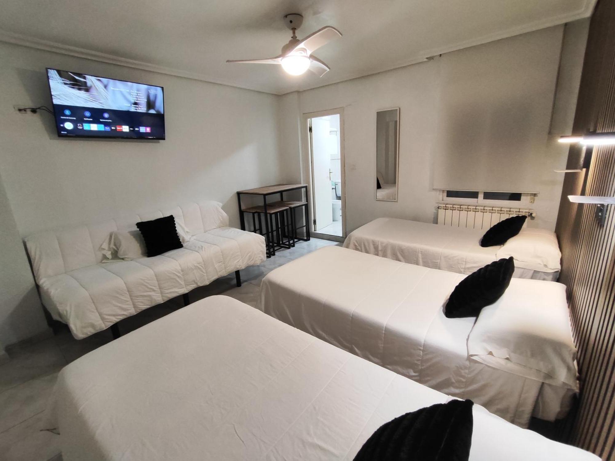 Hostal Lucy Сантандер Экстерьер фото