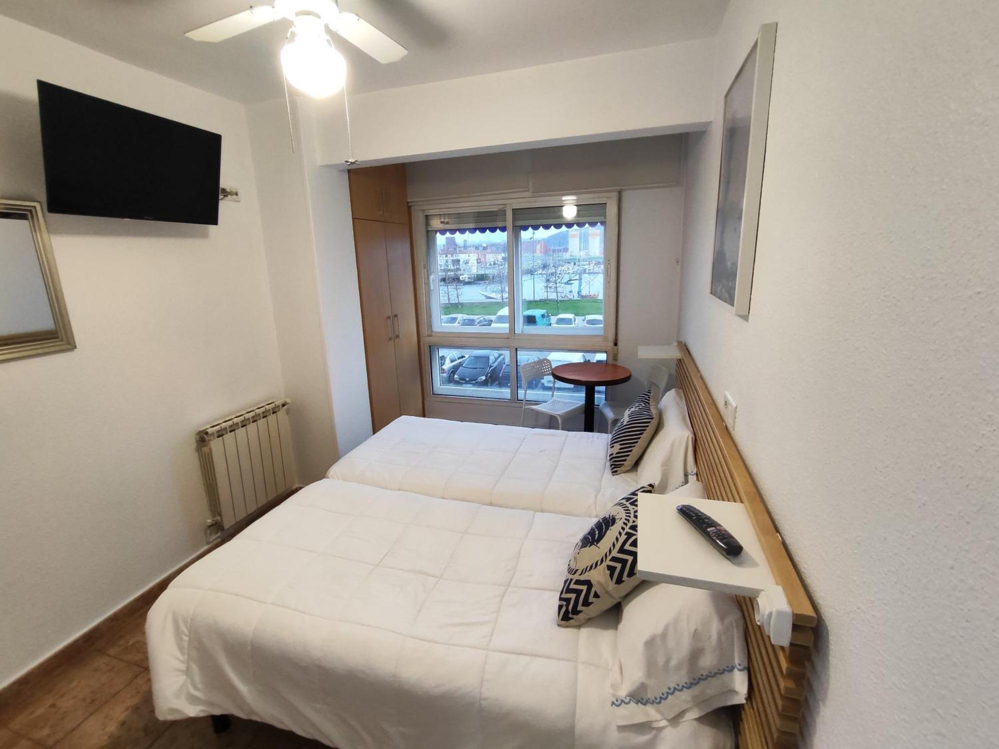 Hostal Lucy Сантандер Экстерьер фото