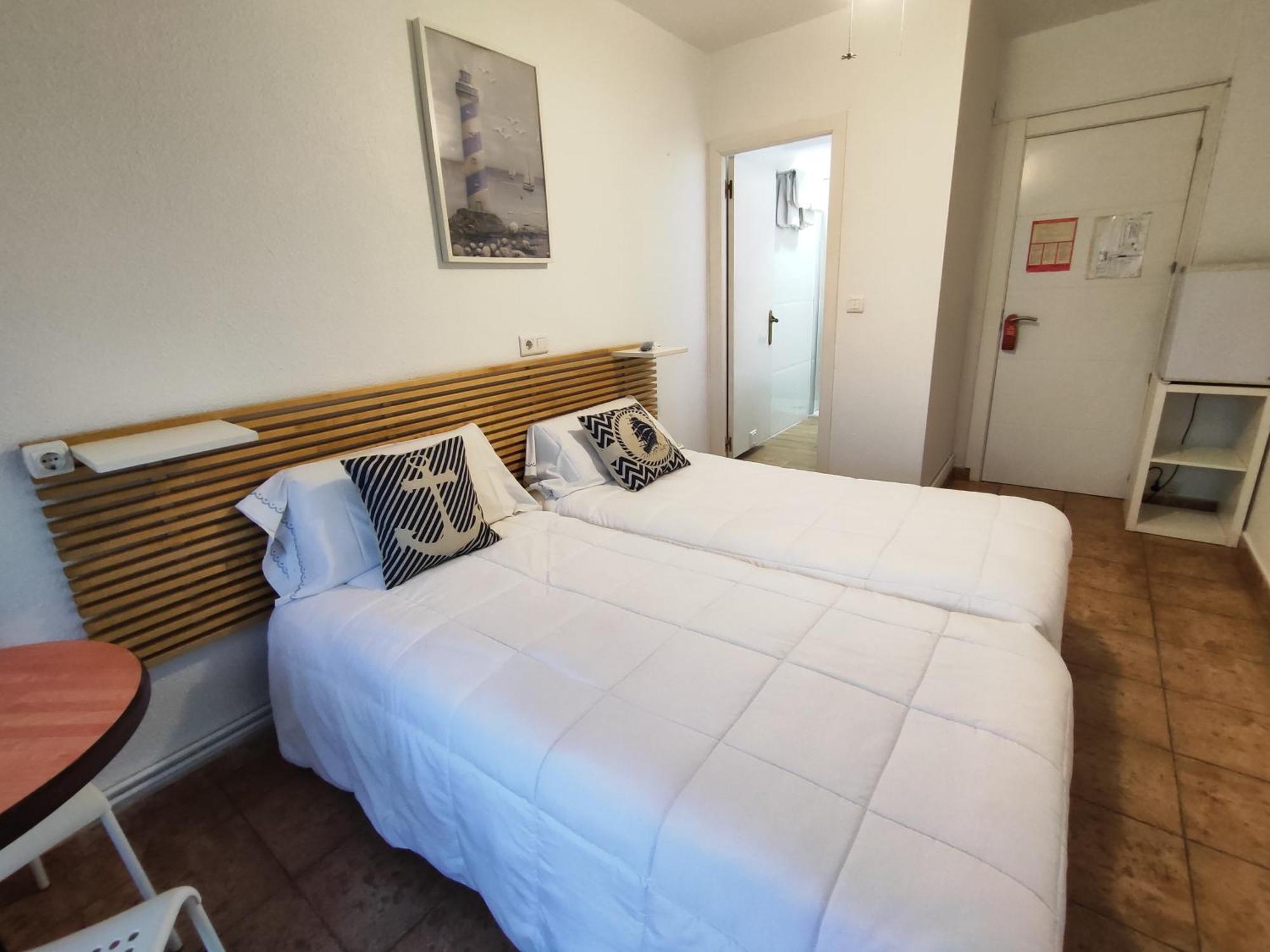 Hostal Lucy Сантандер Экстерьер фото